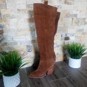 Gianni Bini Size 5 Brown Suede Knee High Boots